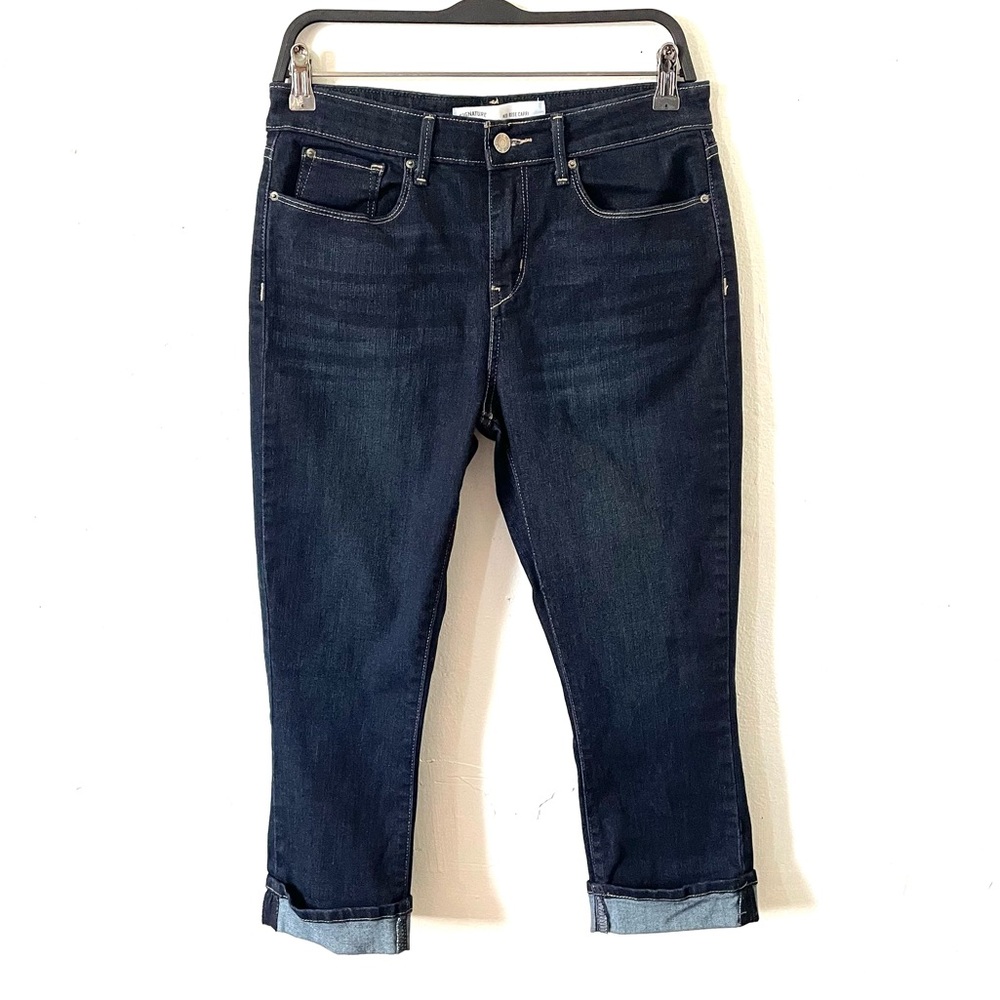 Levis Strauss Signature blue mid rise Capri jeans